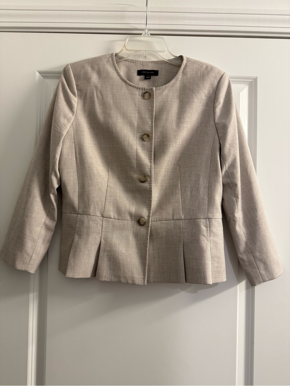 Ann Taylor Linen Style Peplum Blazer Size 8